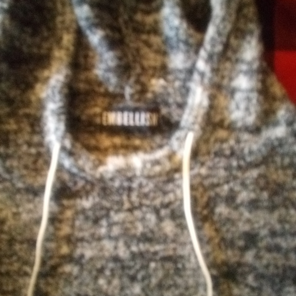 Sweater - Picture 2 of 3